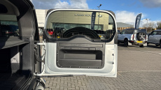 Land Rover Defender 3.0 D250 X-Dynamic S 110 5dr Auto Diesel Estate